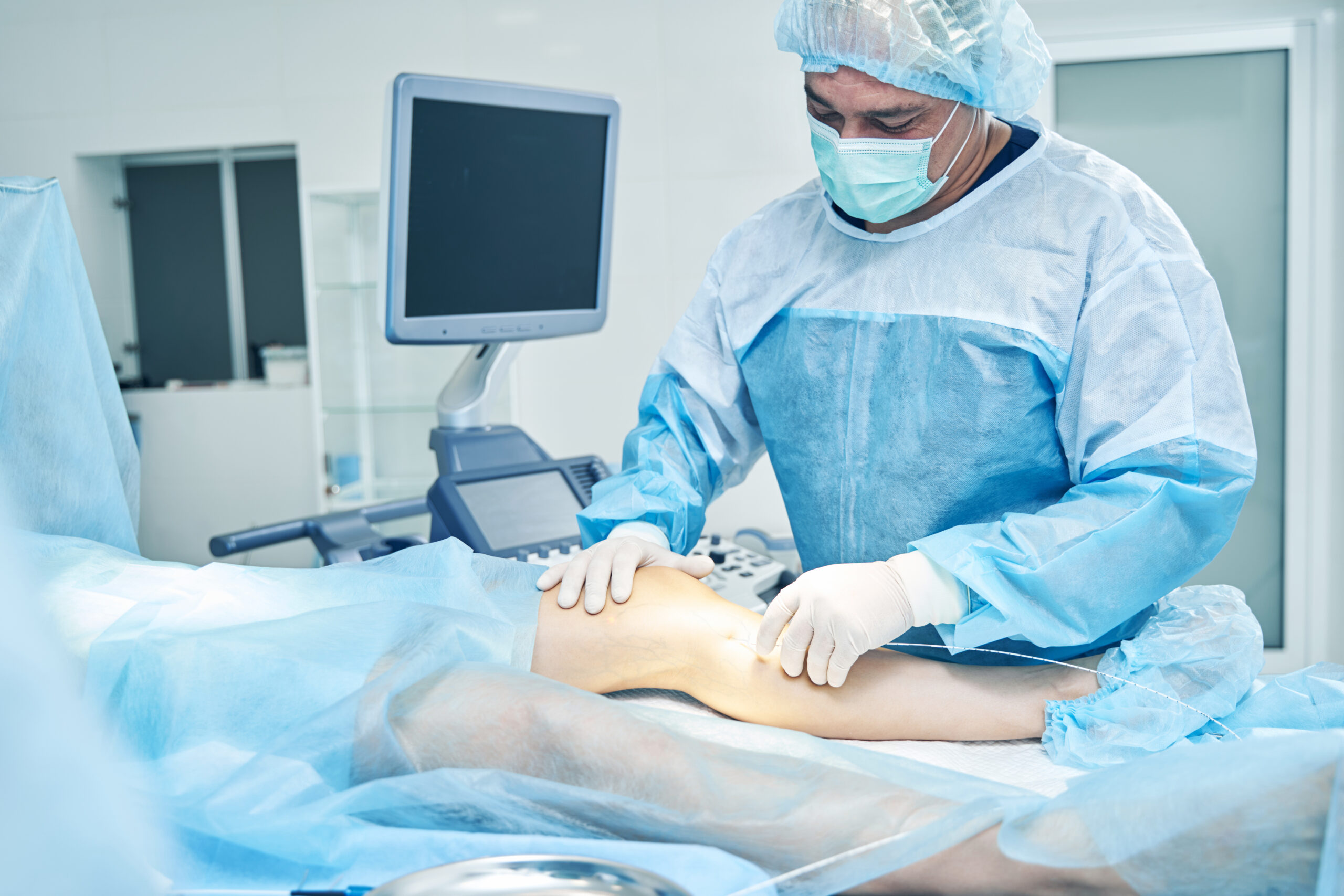 Robotic vs. Traditional Knee Replacement in Bangalore